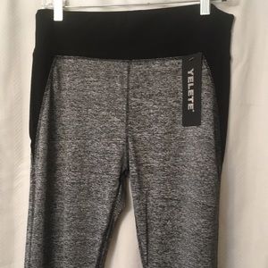 Yelete yoga/workout pants. Cute and flattering design.